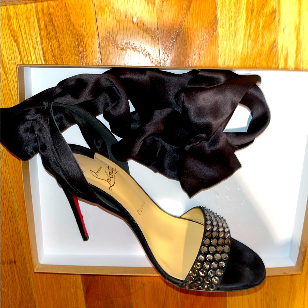 Used Christian Louboutin heels size 38.5